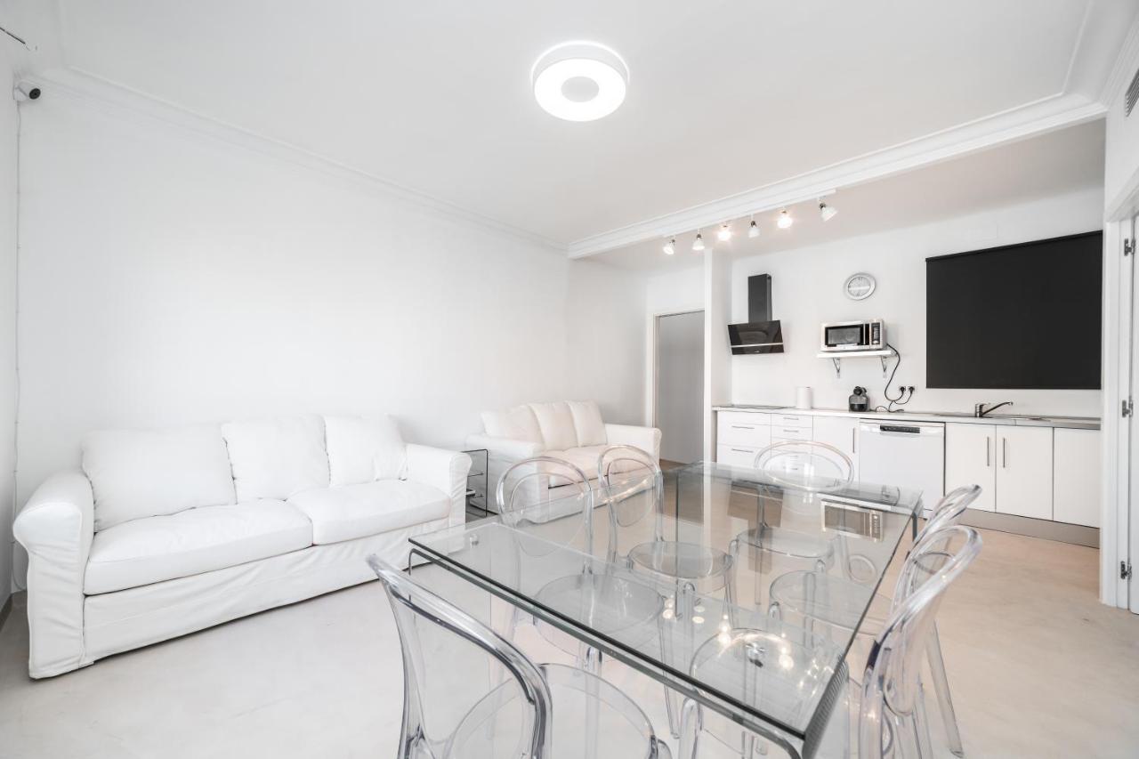 Apartamentos Gran Via 732 Barcelona Zewnętrze zdjęcie